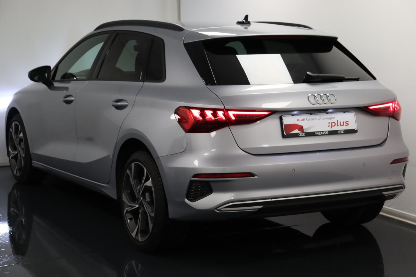 Audi A3 Sportback 30 TFSI advanced - Samsaru's Car Outlet