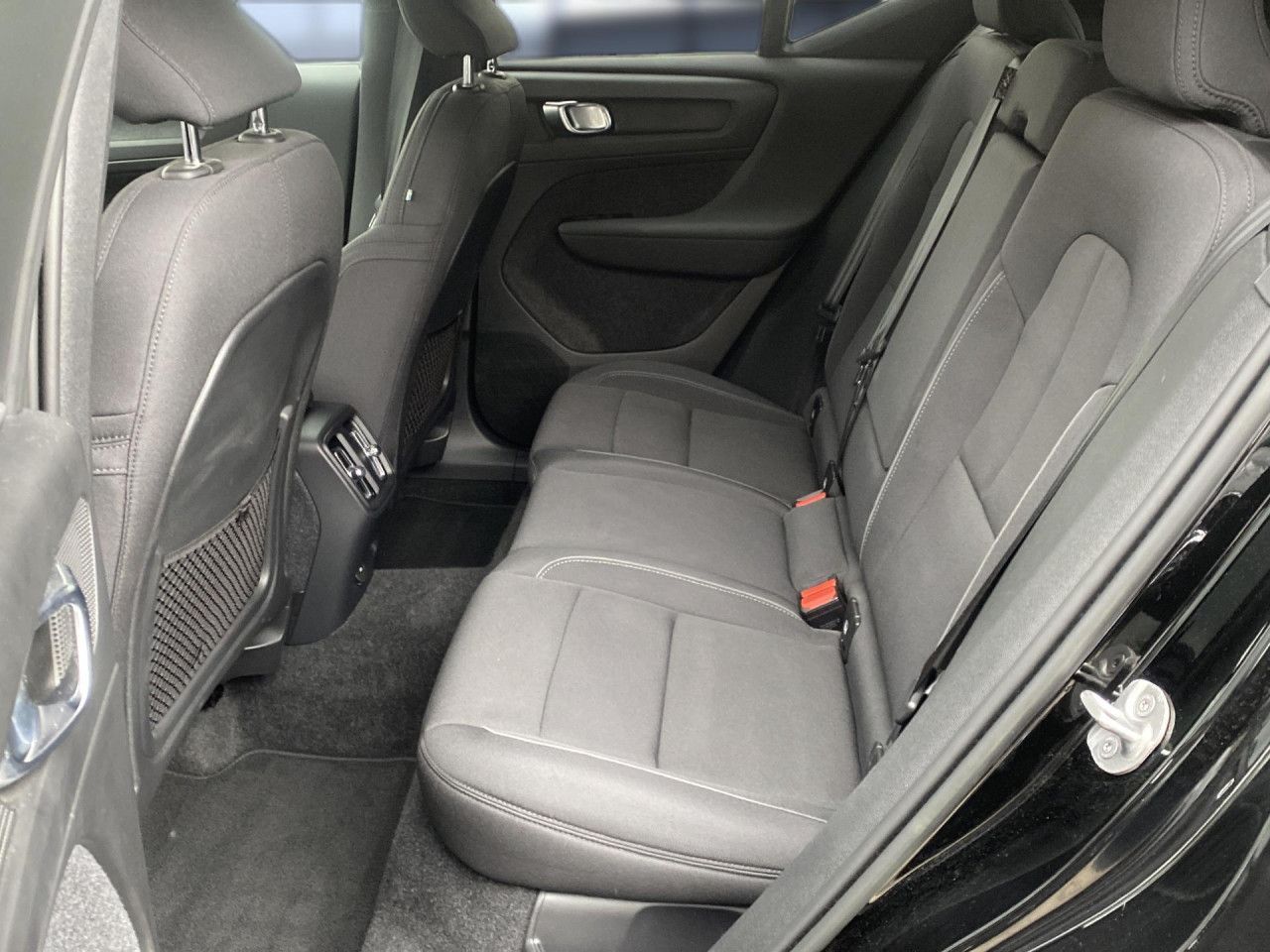 Volvo XC 40 Core Recharge Pure Electric 2WD Bluetooth