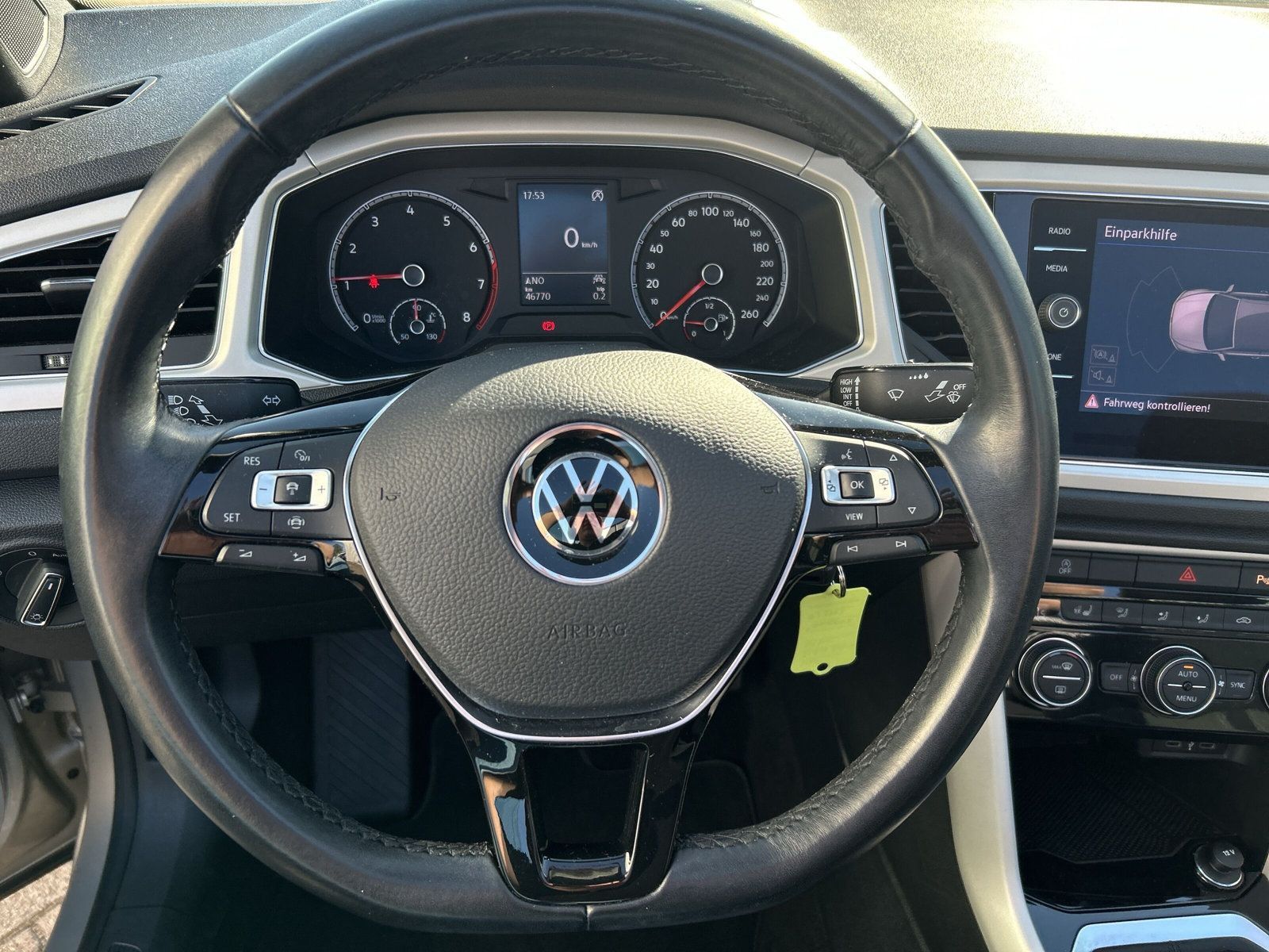 Volkswagen T-Roc 1.0 TSI Style - Samsaru's Car Outlet