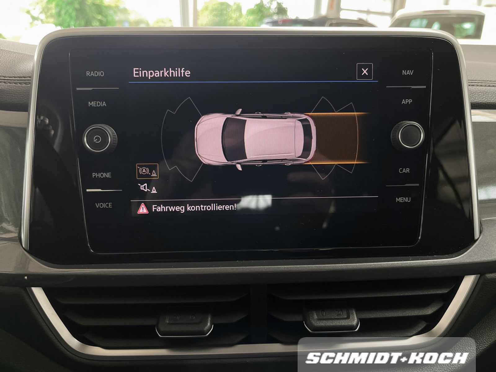 Volkswagen T-Roc 1.5 TSI Style - Samsaru's Car Outlet