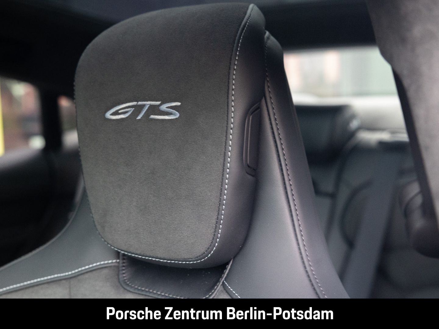 Porsche Taycan GTS Burmester HA-Lenkung Active-Ride