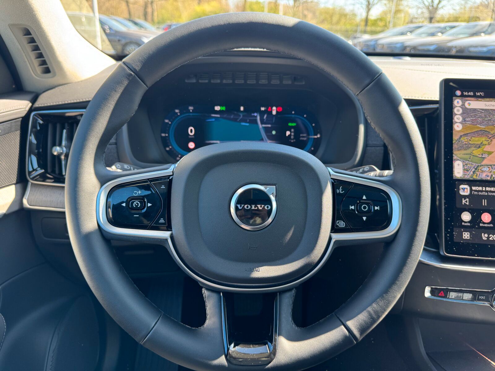 Volvo XC90 T8 Facelift Ultra Bright AHK|PANO|