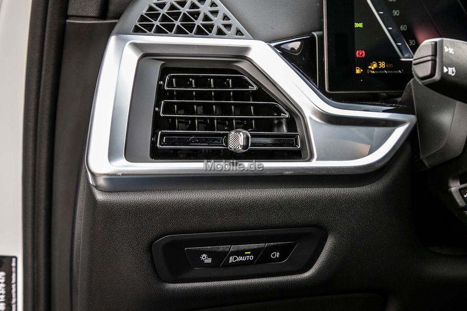 BMW X5 xDrive50e M Sport 360 HUD SHZ AHK Pano har/ka
