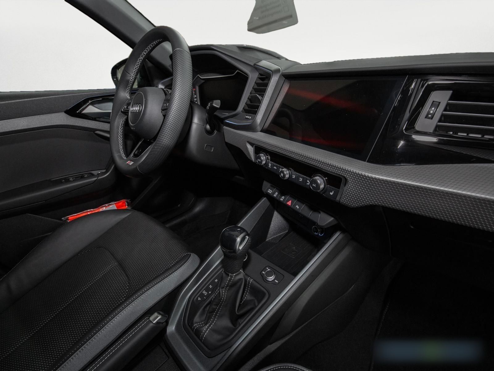 Audi A1 Sportback 35 TFSI S-line - Samsaru's Car Outlet