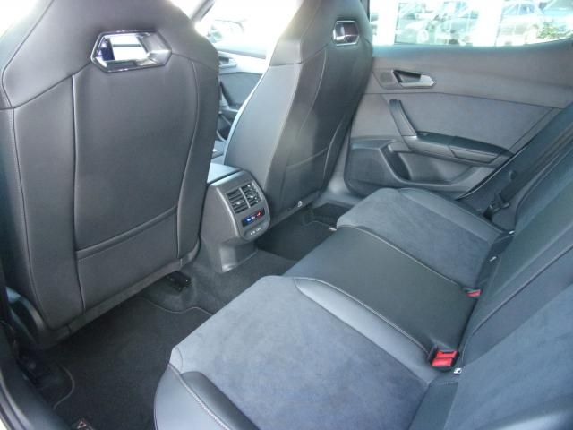 Cupra FORMENTOR 1.5 E-HYBRID DSG AHZV-VORBER. SITZH.