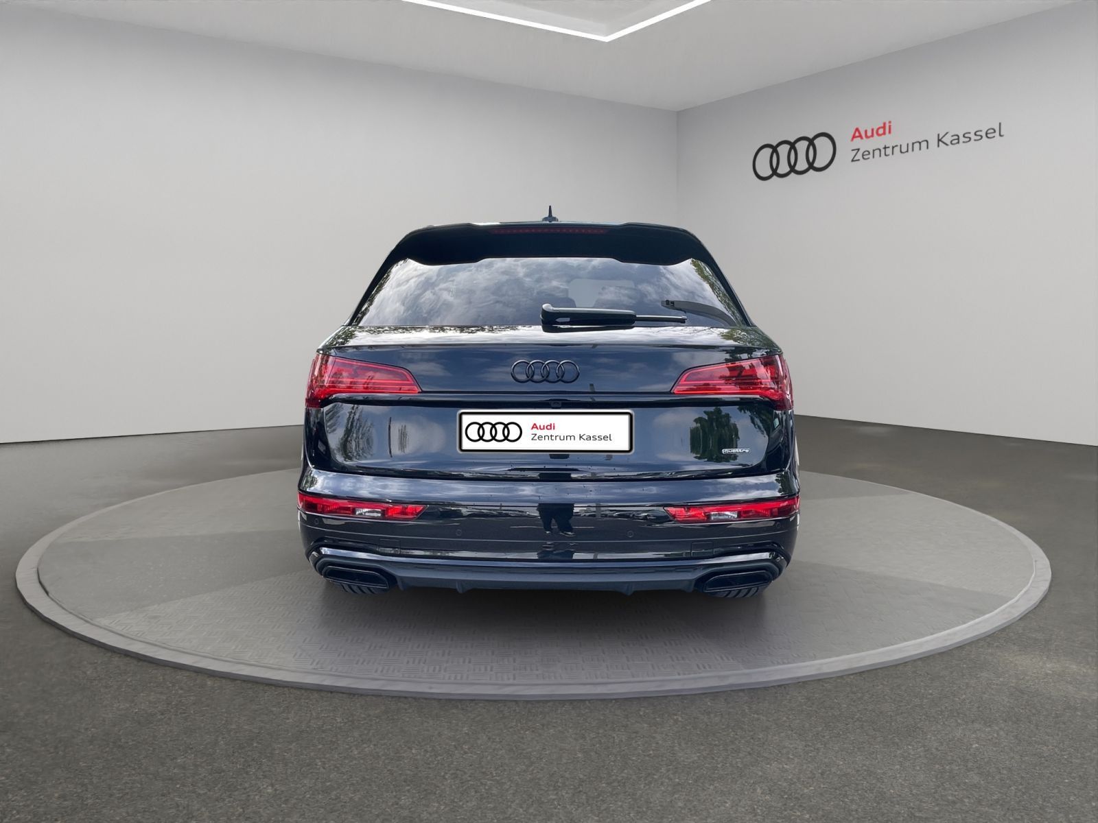 Audi Q5 40 TDI qu S line Matrix B&O Pano HuD AHK 360