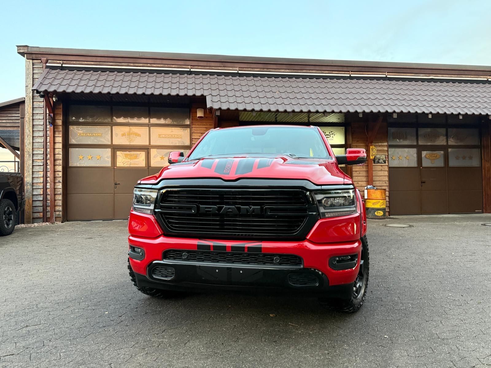Dodge V8*SPORT*LIFT*4X4*AHK*LED*OFFROAD*NAVI*GARANTIE