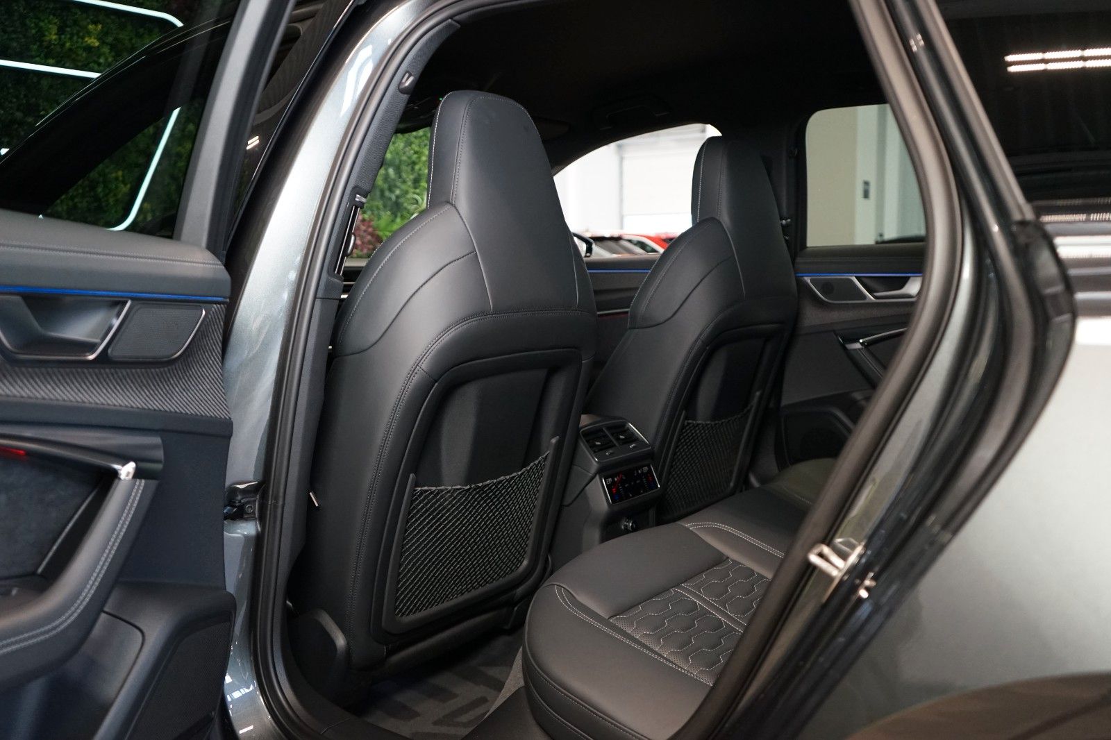 Audi RS6*PERFO*QUATTRO*MATRIX*B&O*TOW*360*106.694€NET