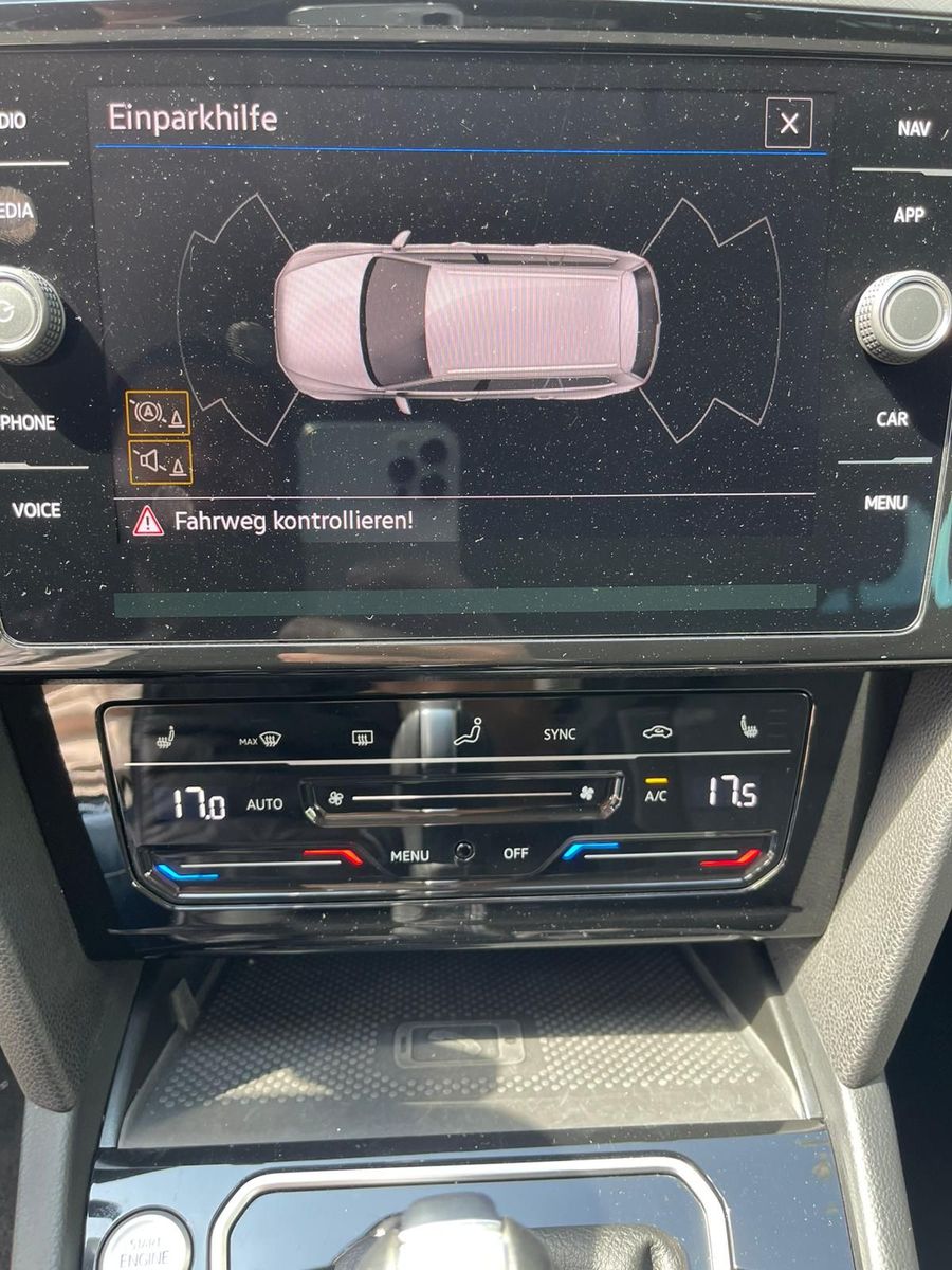 Volkswagen Passat Business - Samsaru's Car Outlet