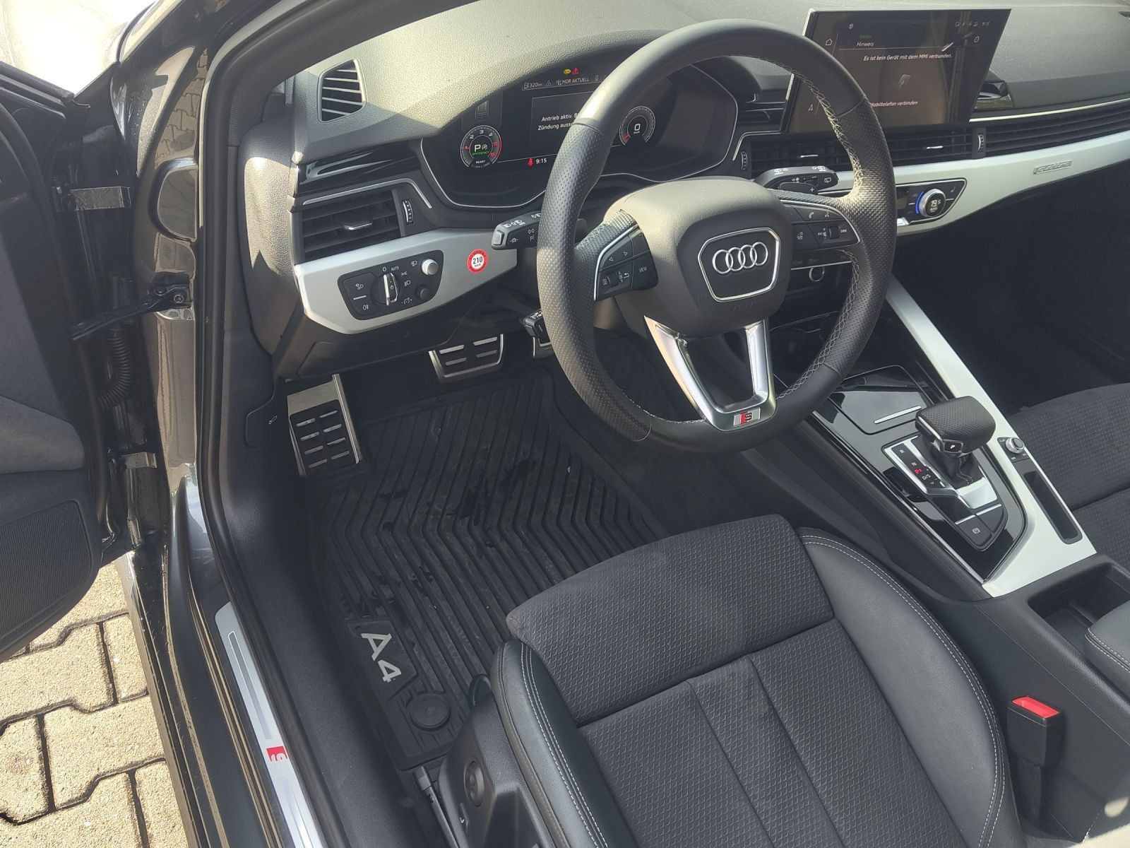 Audi A4 Avant 40 TDI S line - Samsaru's Car Outlet