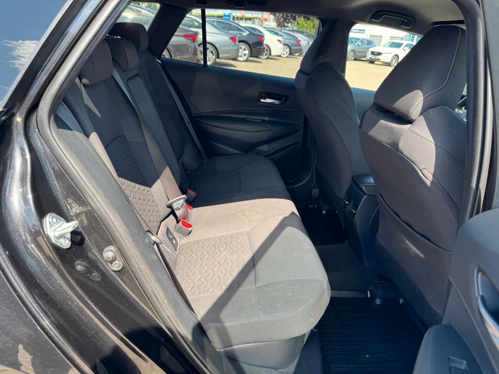 Toyota Corolla Touring Sports Hybrid Business Edition - Samsaru's Car Outlet