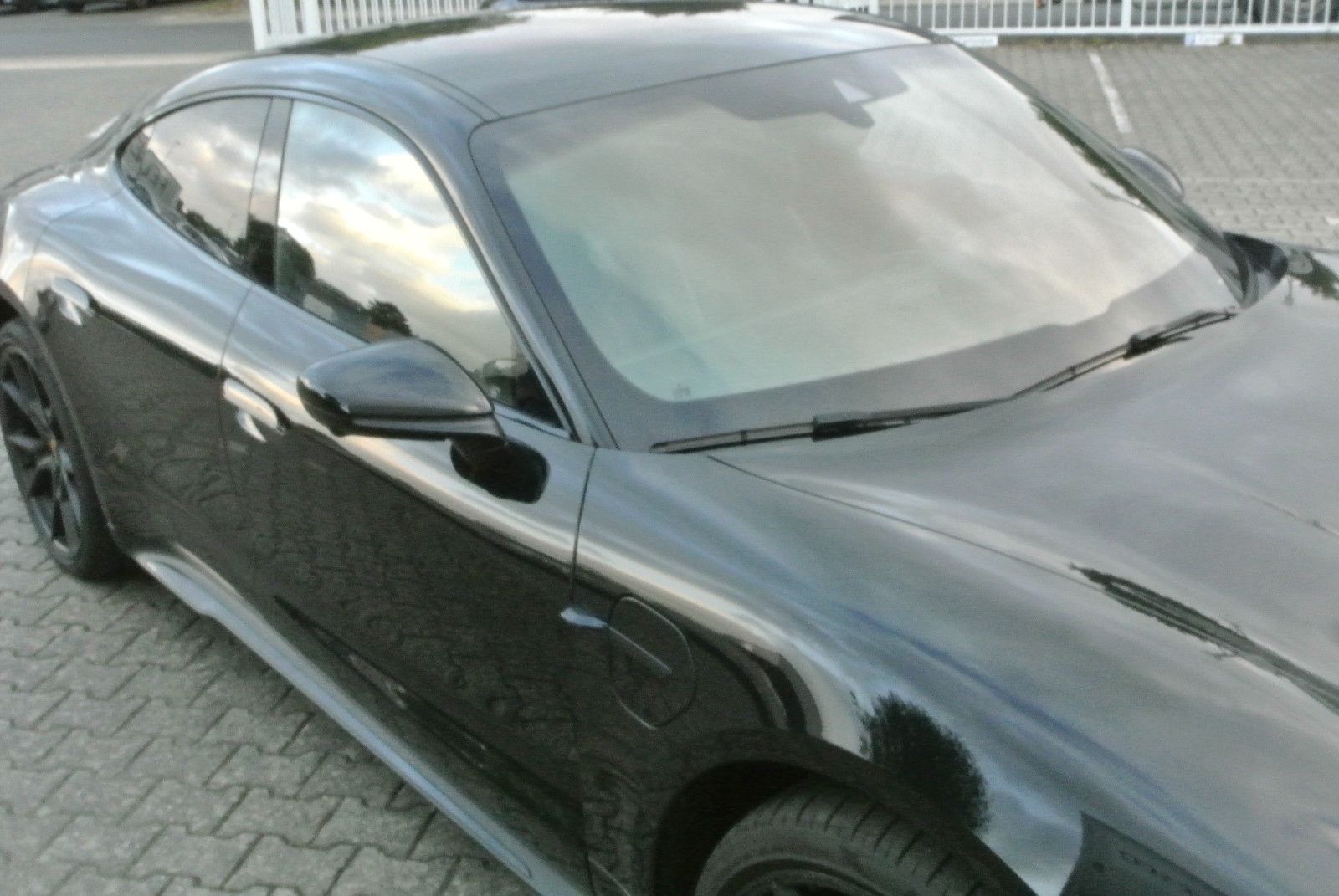 Porsche Taycan GTS,schw/schw,luft,pano,21";Kamera
