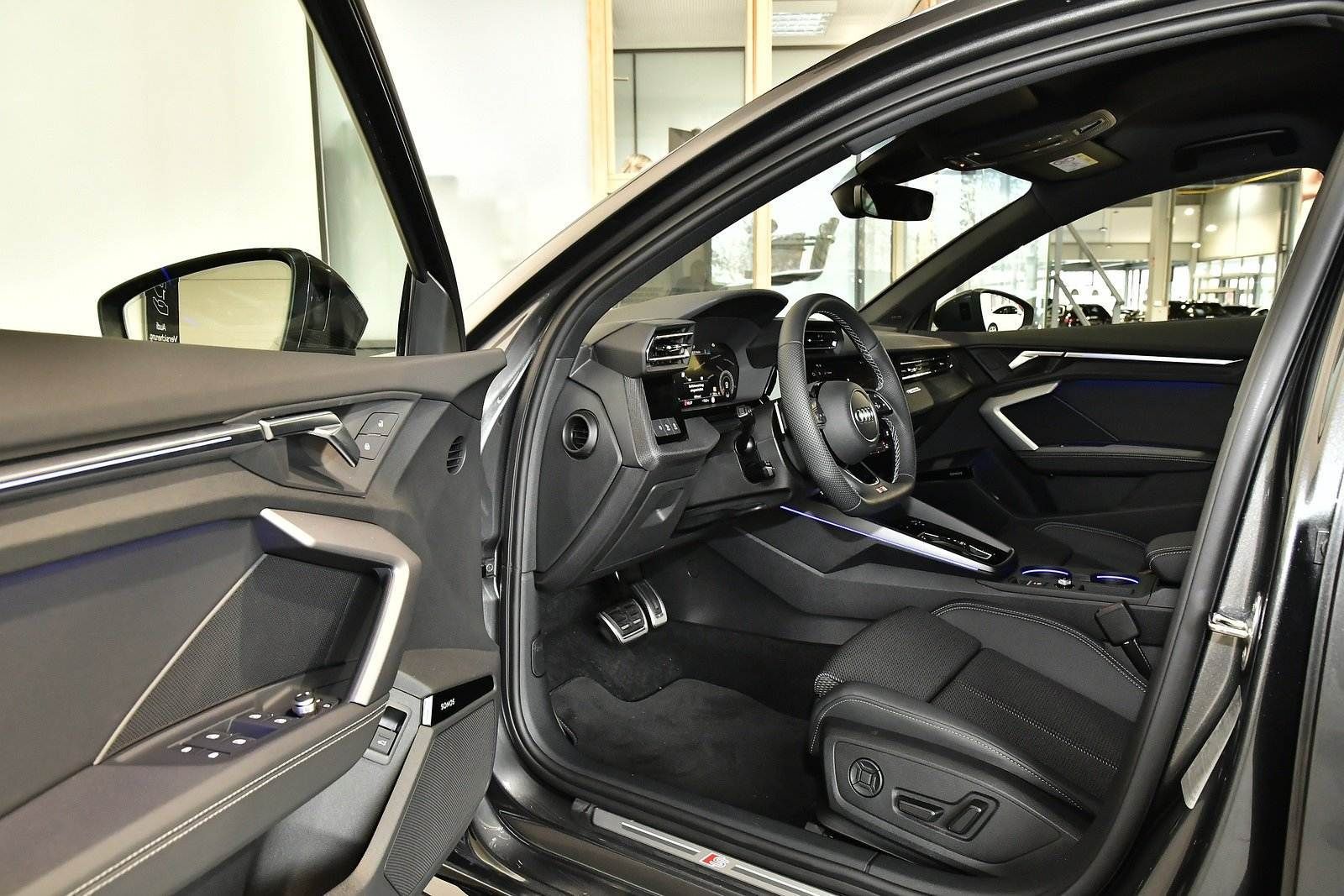 Audi A3 Sportback 35 TDI S tronic S line - Samsaru's Car Outlet
