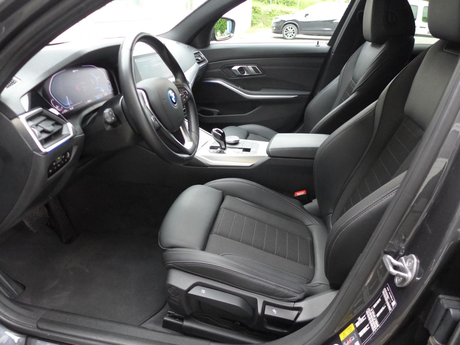 BMW 320e Touring Sport Line - Samsaru's Car Outlet