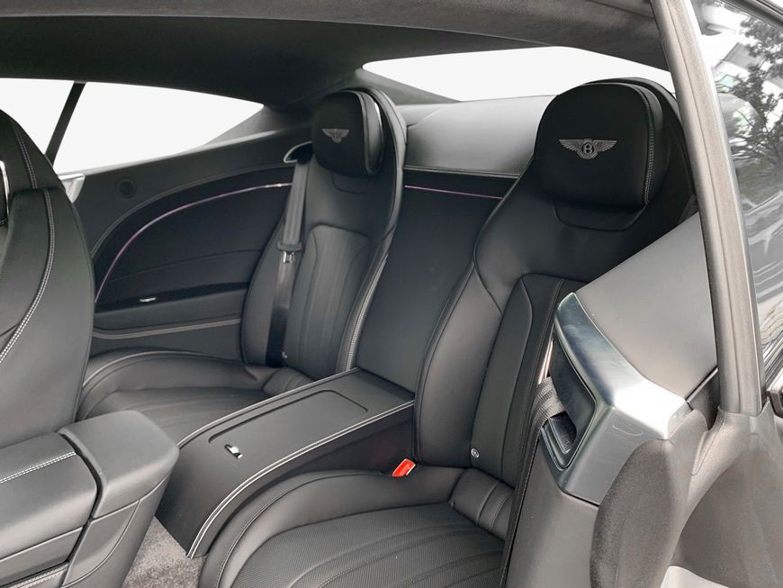 Bentley New Continental GT V8 Hybrid Black Edition