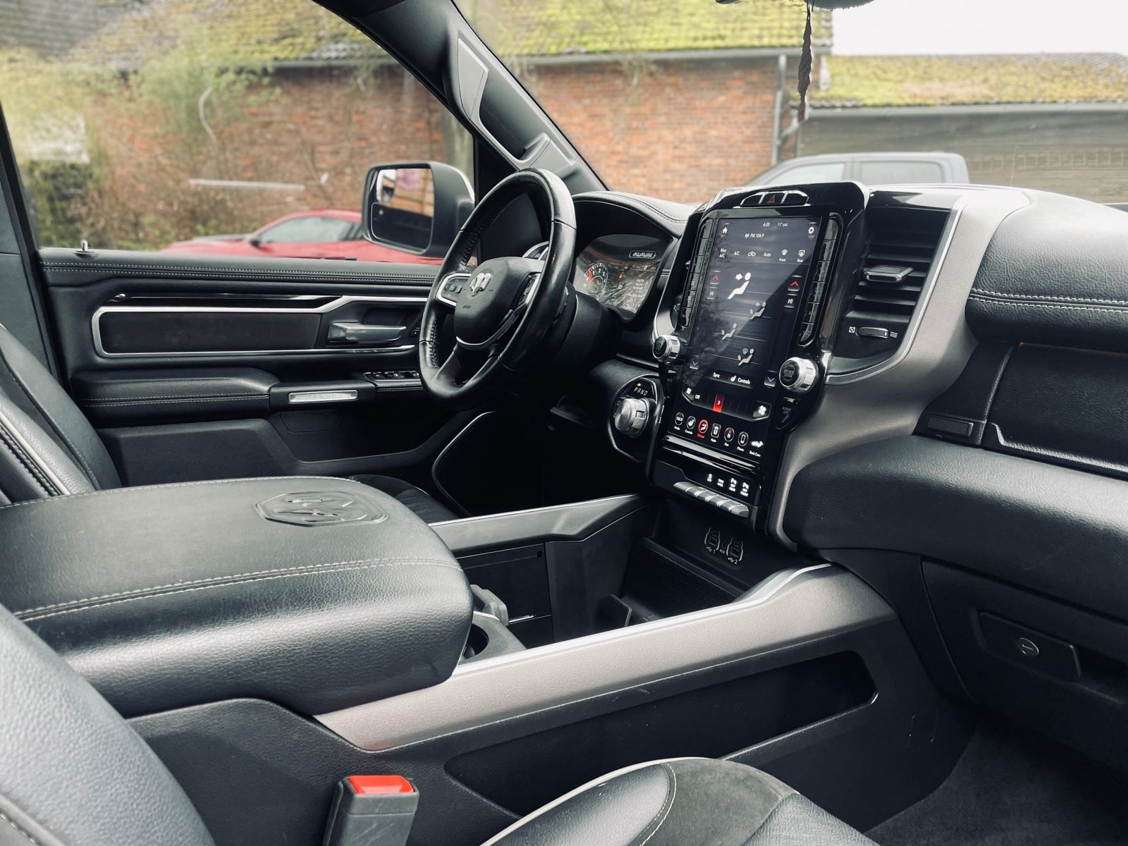 Dodge V8*4X4*OFF-ROAD*LARAMIE/SPORT*LED*AHK*GARANTE*