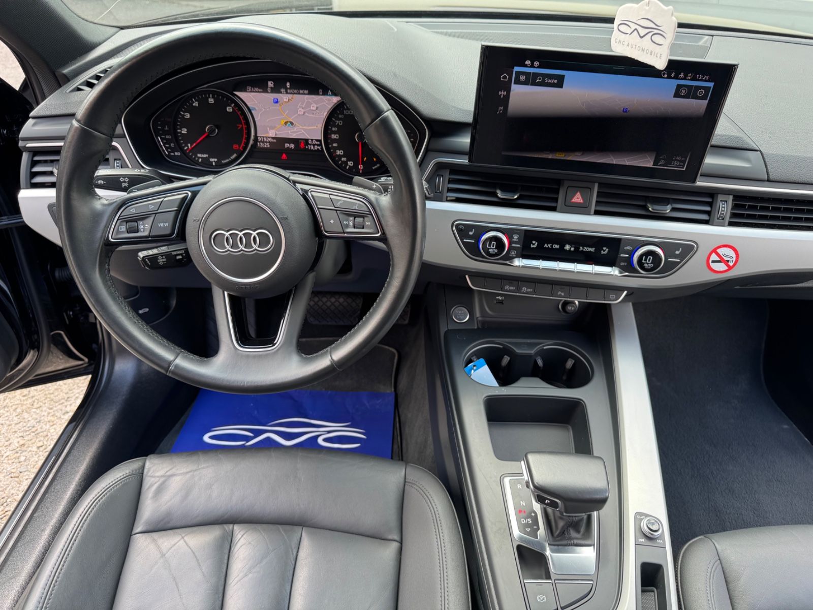 Audi A4 Avant 35 TFSI advanced - Samsaru's Car Outlet