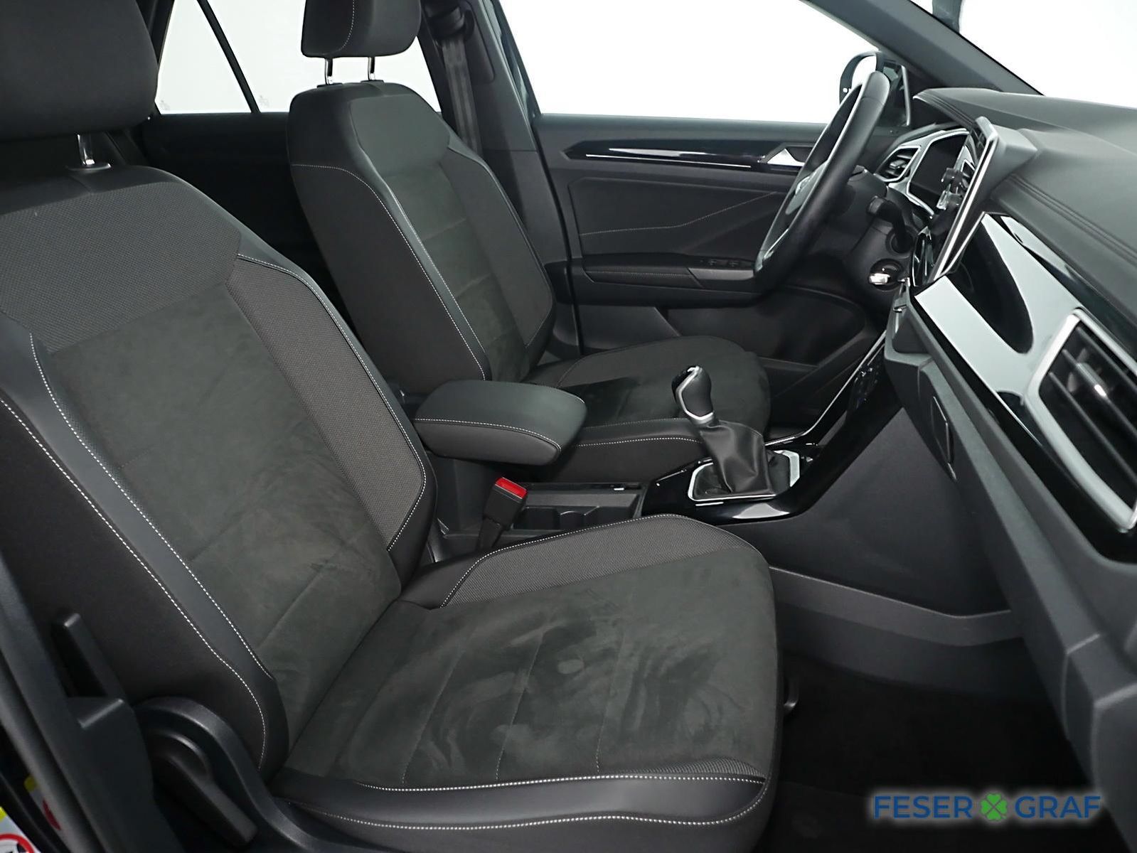 Volkswagen T-Roc 1.0 TSI R-Line - Samsaru's Car Outlet