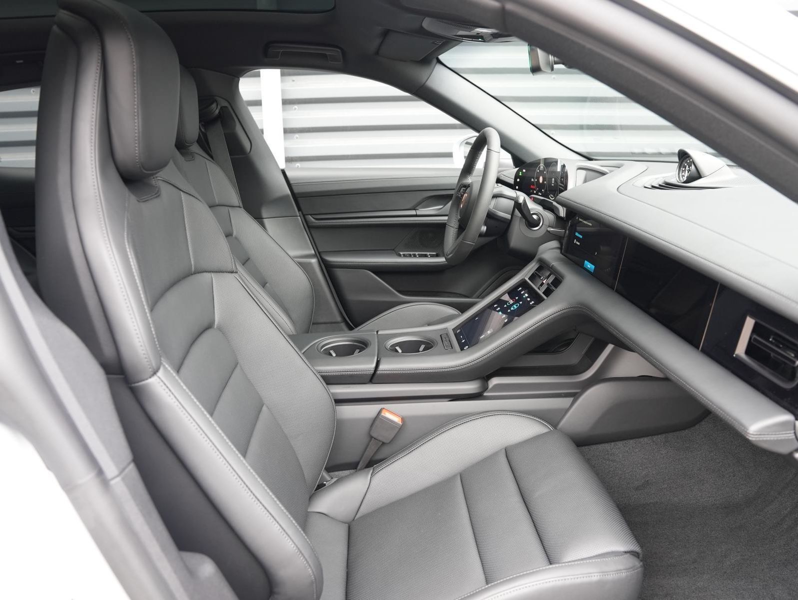 Porsche Taycan 4S Sport Turismo LED-Matrix InnoDrive Pan