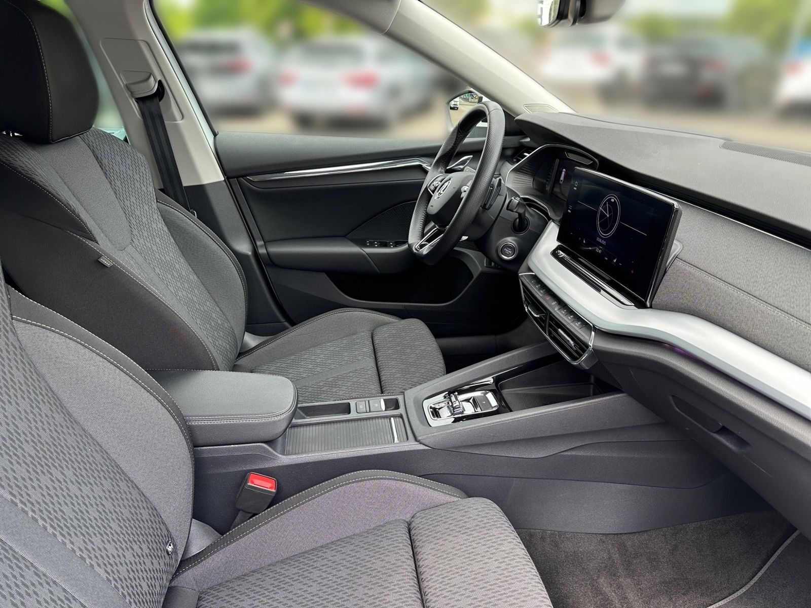 Skoda Octavia Combi 2.0 TDI DSG STYLE - Samsaru's Car Outlet