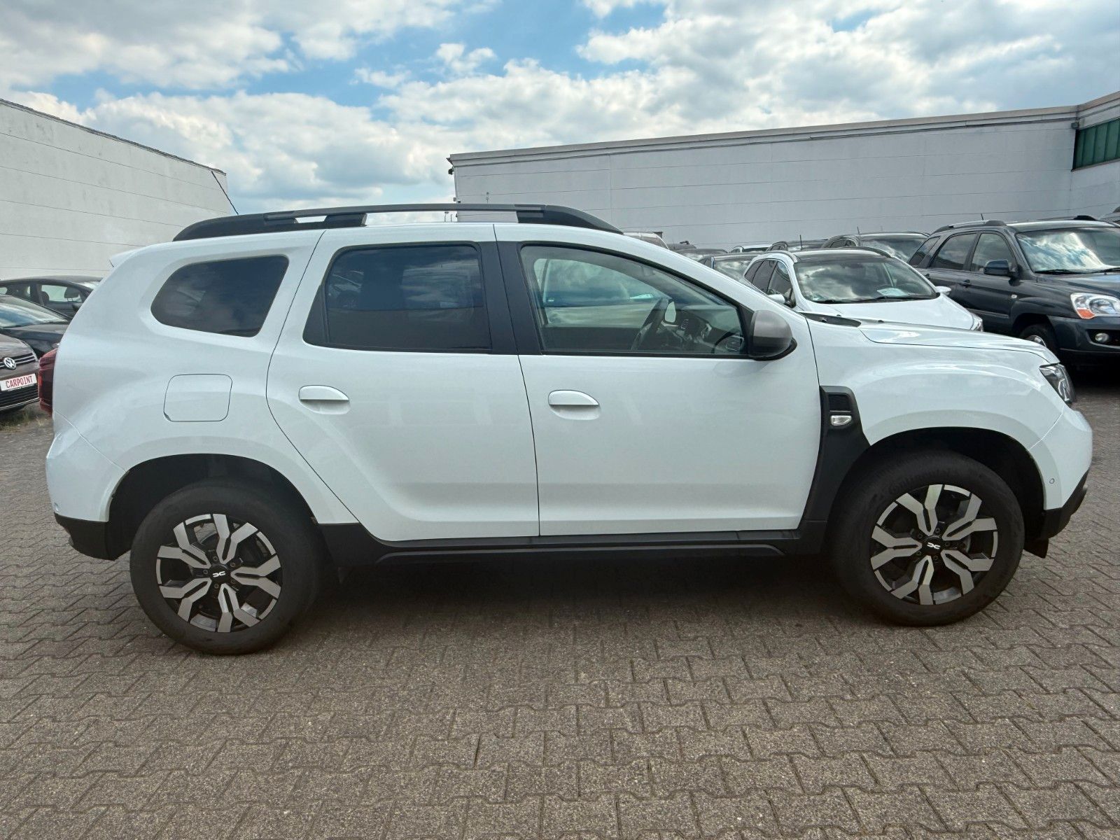 Dacia Duster II - Samsaru's Car Outlet