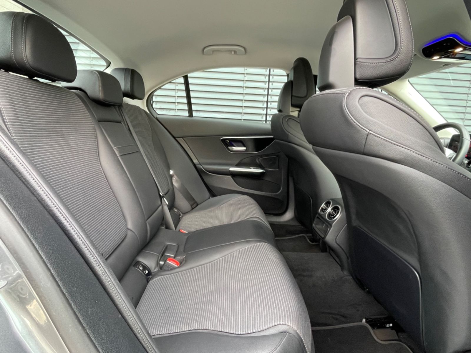 Mercedes-Benz C 220d - Samsaru's Car Outlet