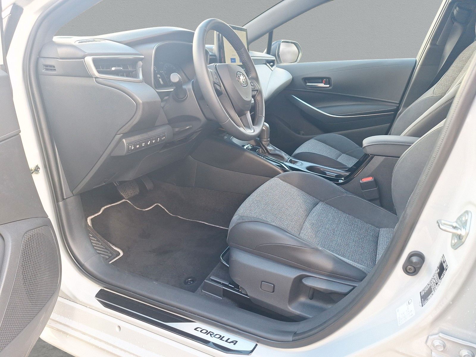 Toyota Corolla TS 1.8 Hybrid Teamplayer *TECHNIK-PAK
