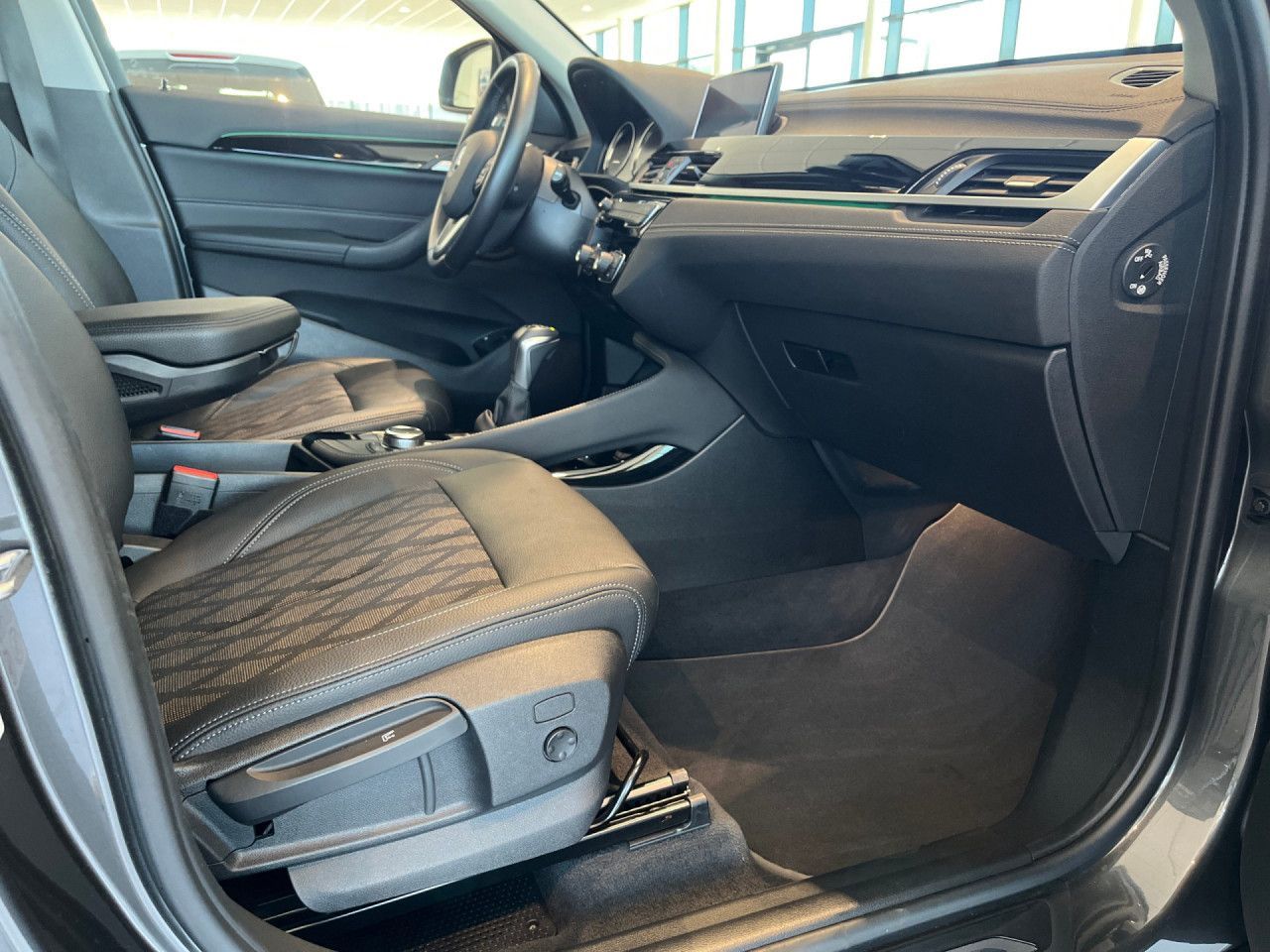 BMW X1 xDrive25e RFK - Samsaru's Car Outlet