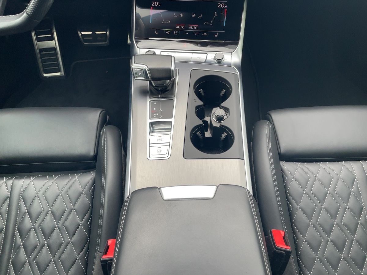 Audi A6 55 2.0 TFSI quattro Avant e sport - Samsaru's Car Outlet