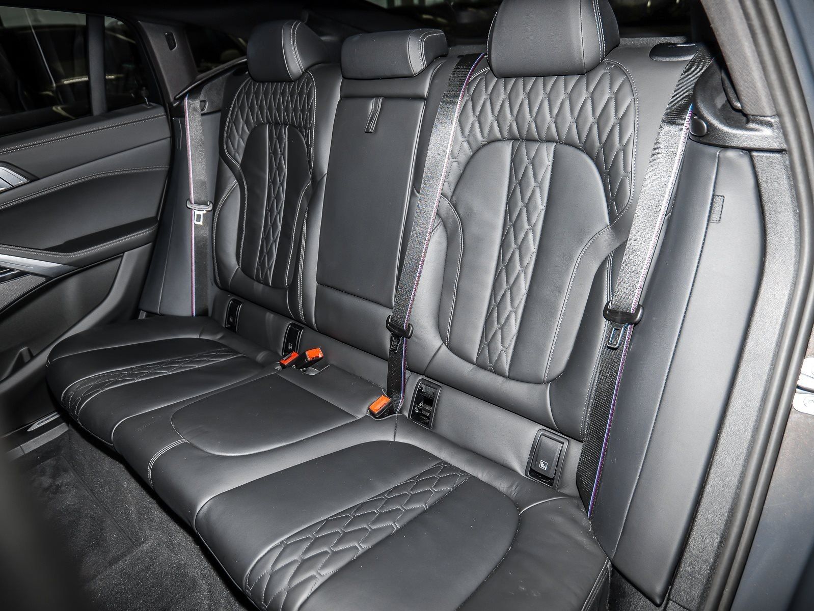 BMW X6 xDrive30d M Sport ACC AHK RFK NAVI Standh.