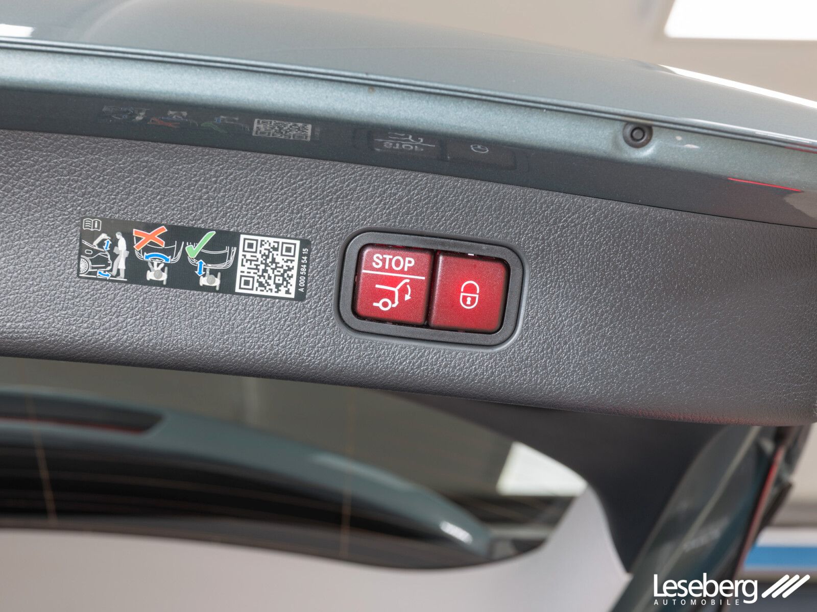 Mercedes-Benz GLC 300 de 4M AVANTGARDE LED /Pano /AHK /Head-Up