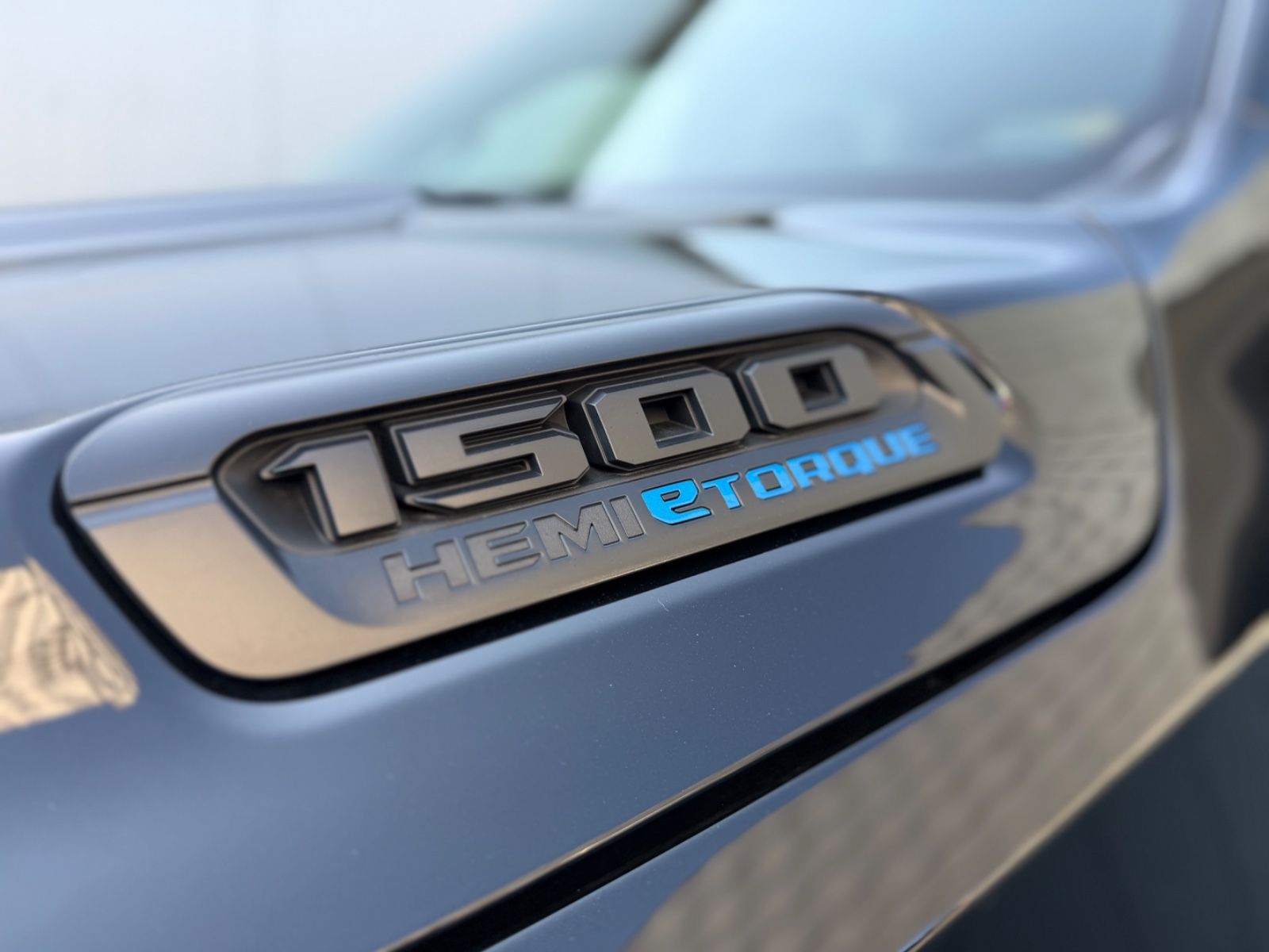 Dodge RAM 5,7 V8 HEMI-WIDEBODY-SPORT/EDITION-CREW CAB