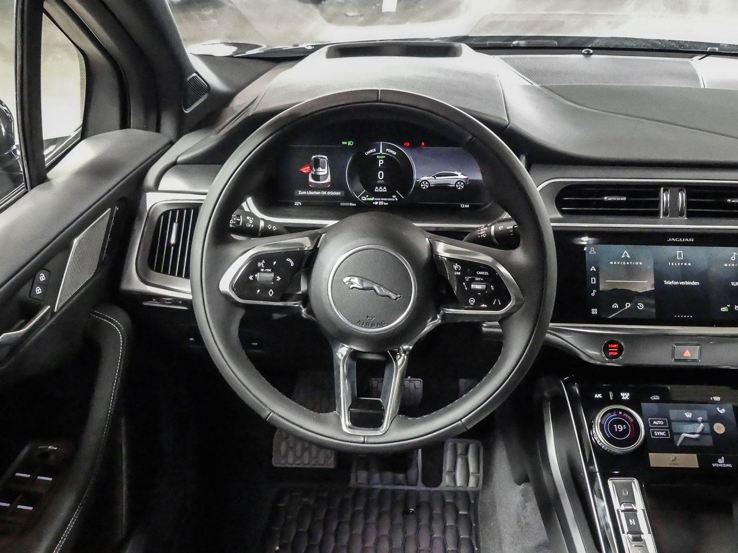 Jaguar I-Pace R-Dynamic SE EV400 Allrad HUD StandHZG Pa