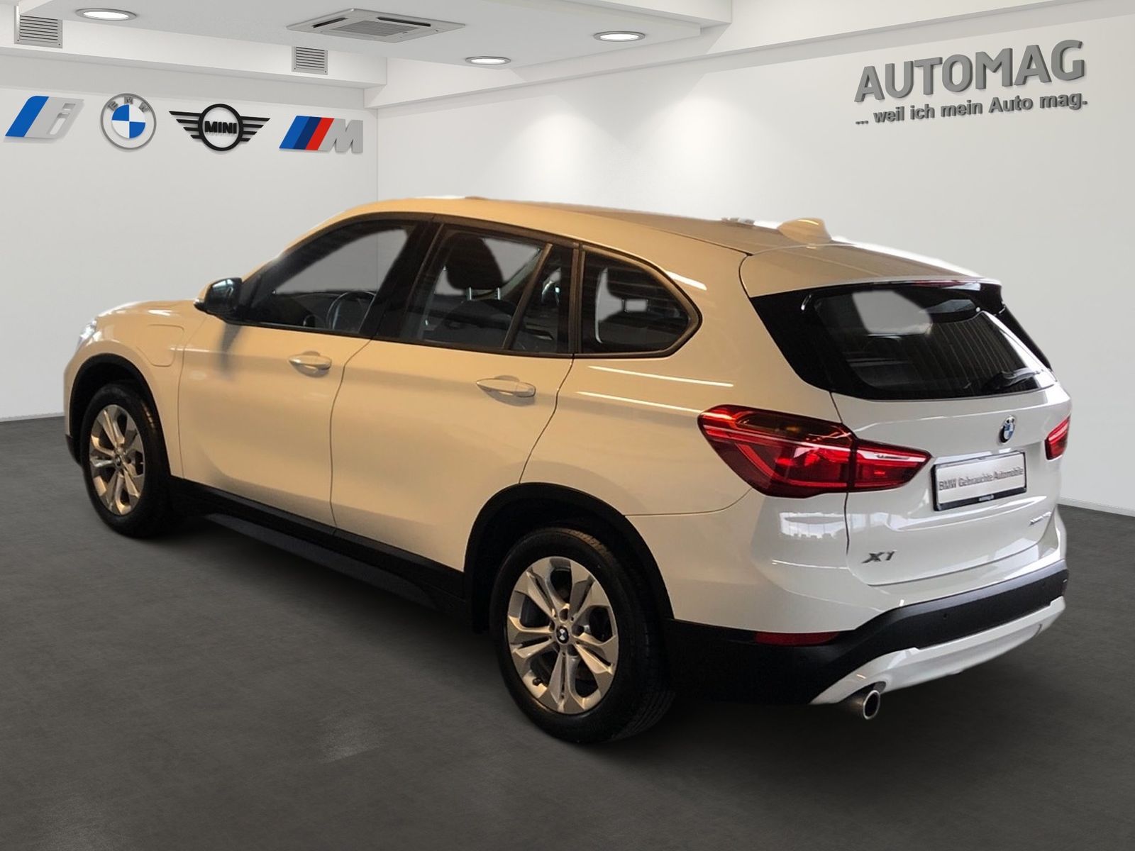 BMW X1 xDrive25e Advantage - Samsaru's Car Outlet