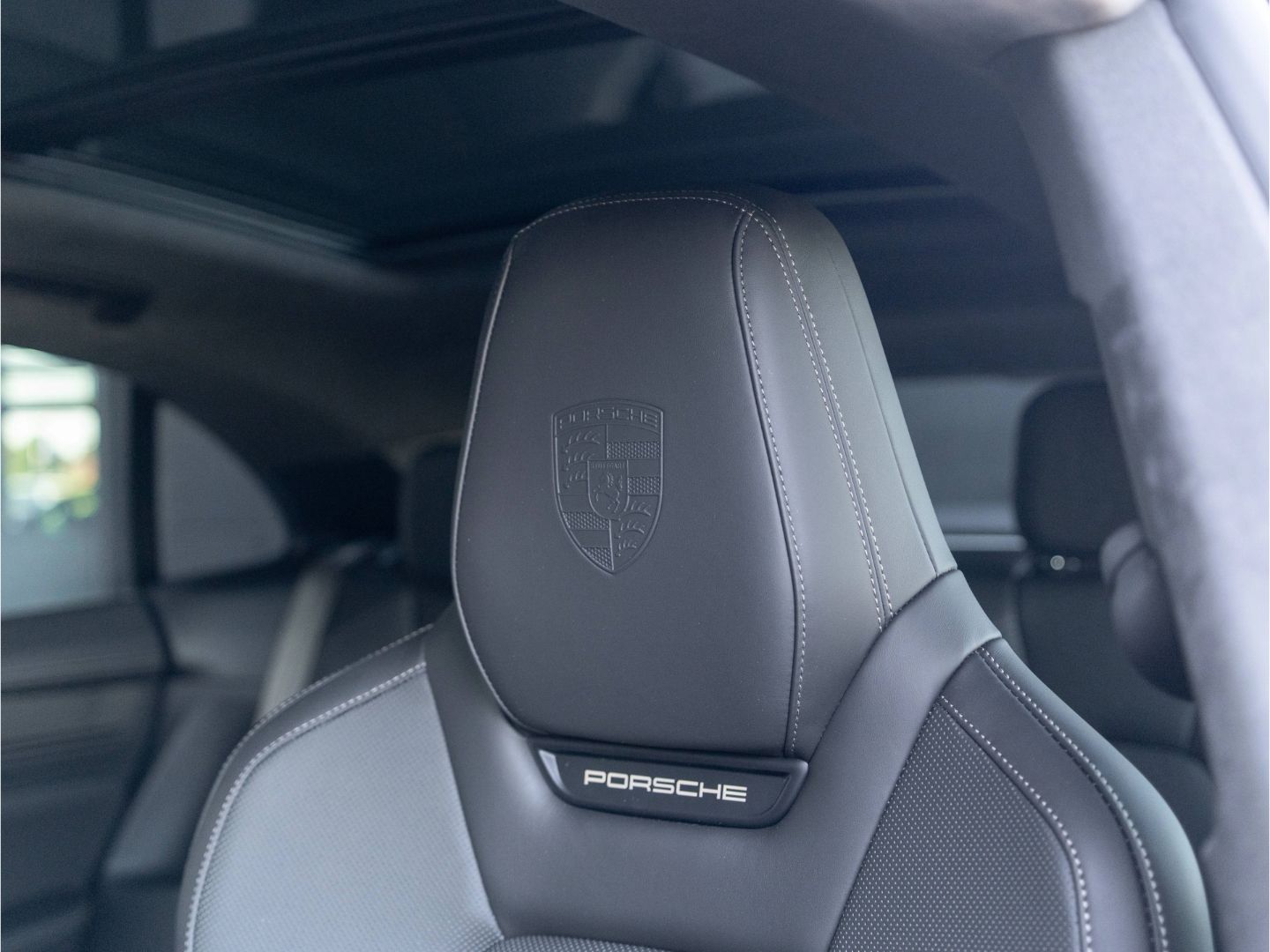 Porsche Macan Turbo Hinterachsl. Head-Up Matrix InnoDriv