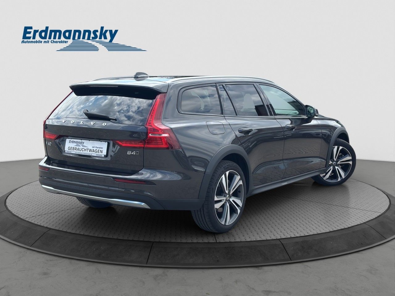 Volvo V60 B4 Cross Country Ultimate AWD/AHK/Pano/StHz