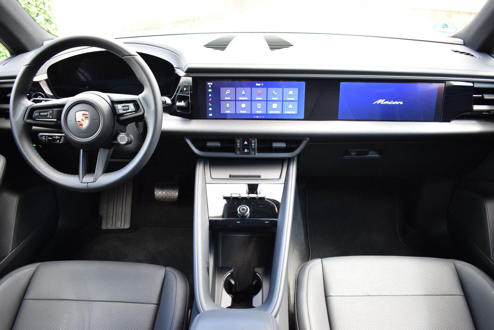 Porsche Macan Electric - Samsaru's Car Outlet
