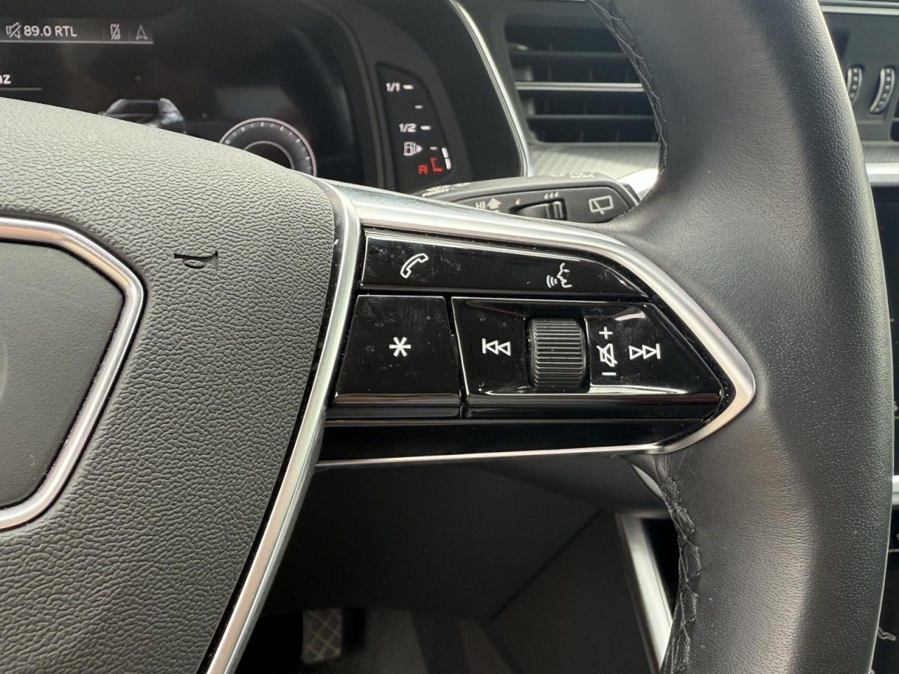 Audi A6 Avant 40 TDI quattro S-tronic - Samsaru's Car Outlet