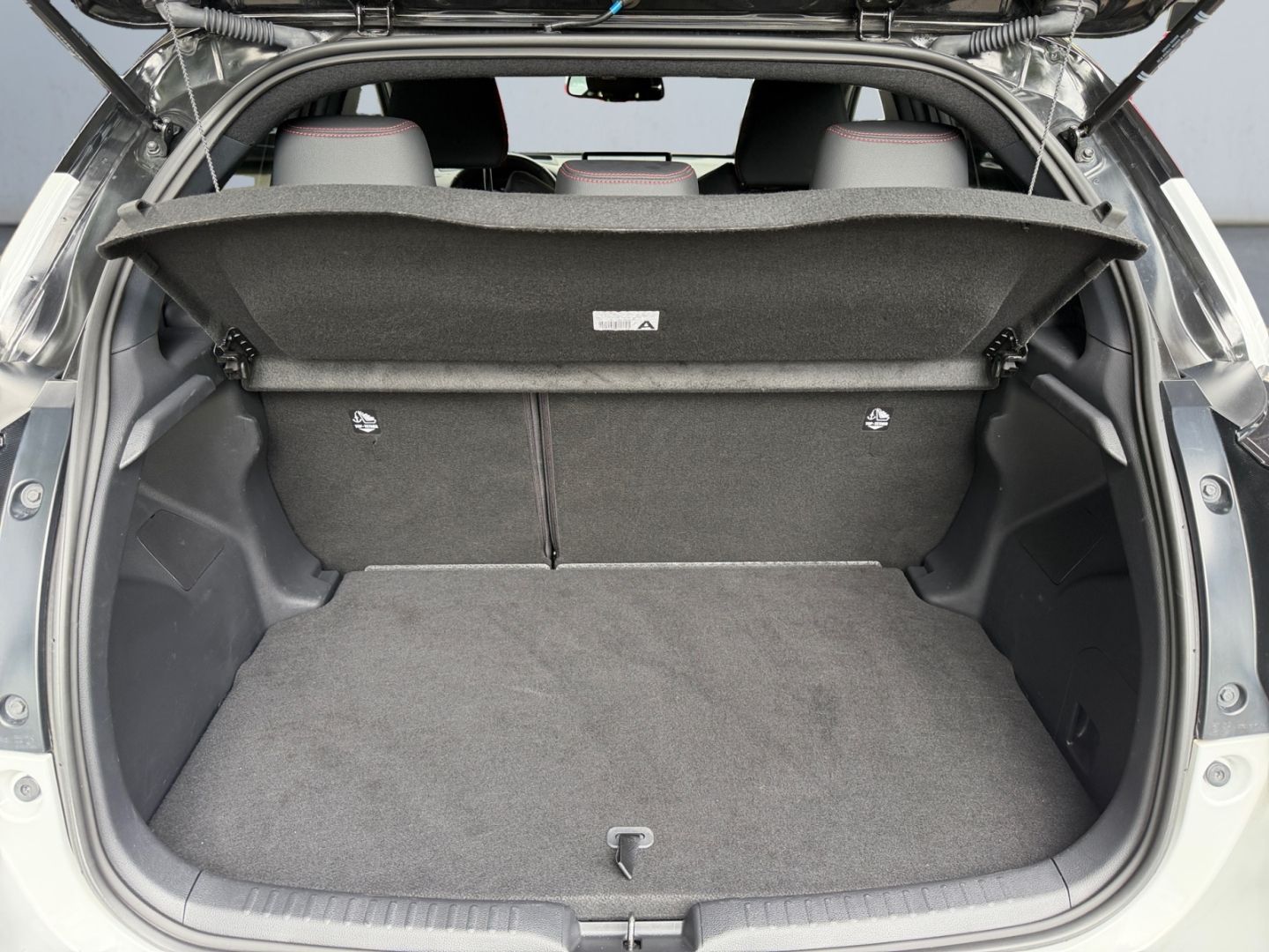 Toyota Yaris Hybrid 1.5 GR Sport *Alcantara*JBL*SHZ*Kam