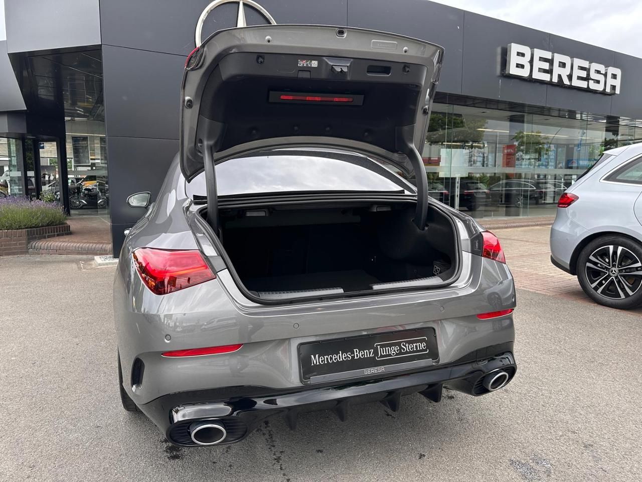 Mercedes-Benz CLA 35 AMG 4M - Samsaru's Car Outlet