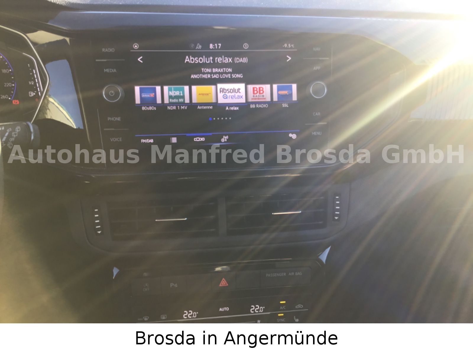 Volkswagen T-Cross Style - Samsaru's Car Outlet