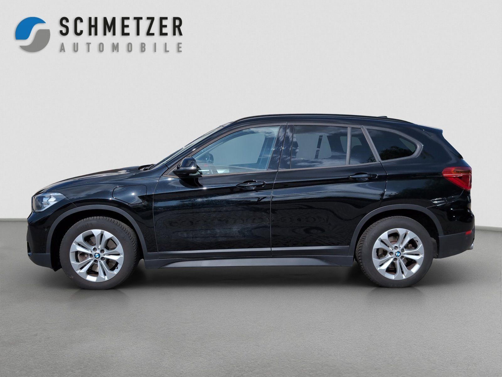 BMW xDrive 25e - Samsaru's Car Outlet
