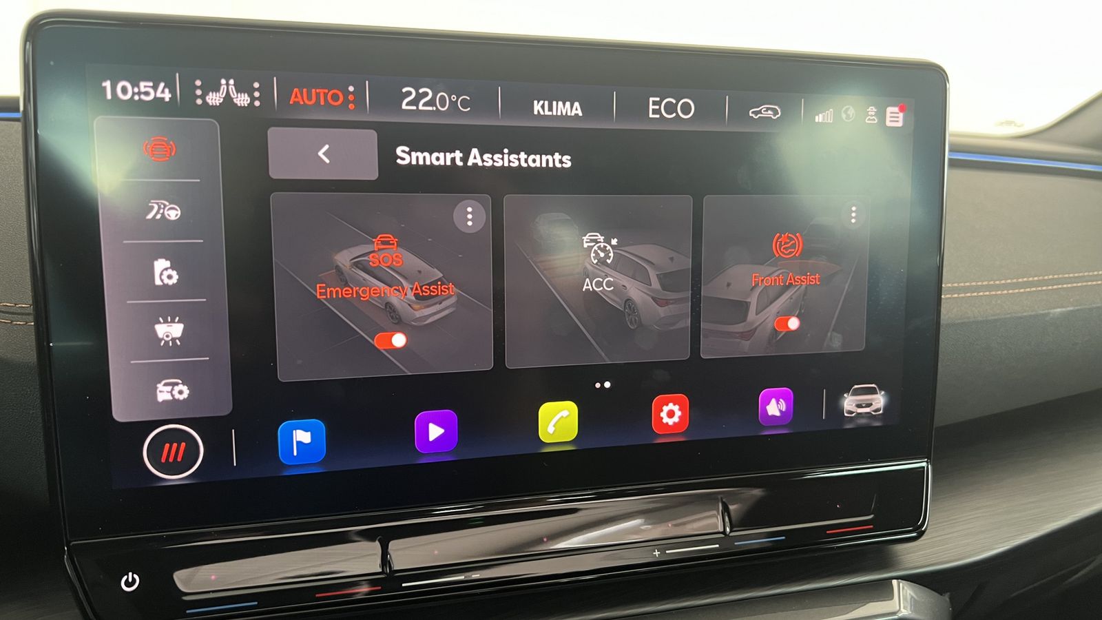 Cupra Leon Sportstourer VZ e-Hybrid - Samsaru's Car Outlet