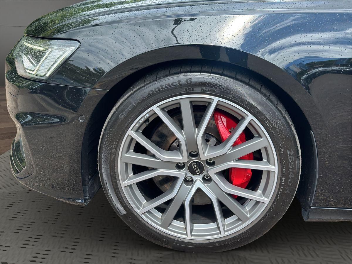 Audi A6 55 TFSI e quattro S-Line MATRIX AHK B&O HUD