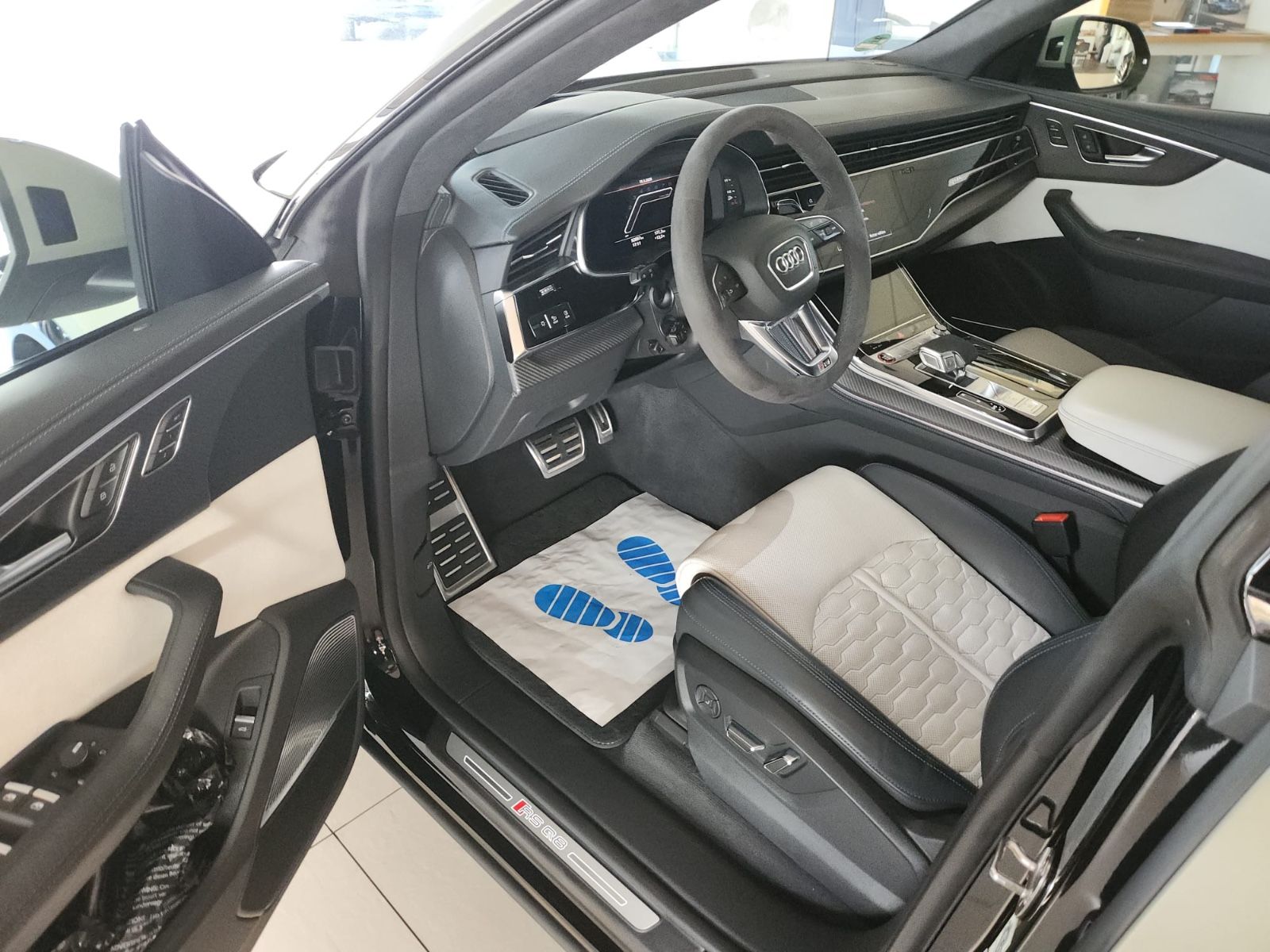 Audi RSQ8 Audi-Exclusive/Keramik/810PS MTM/VOLL
