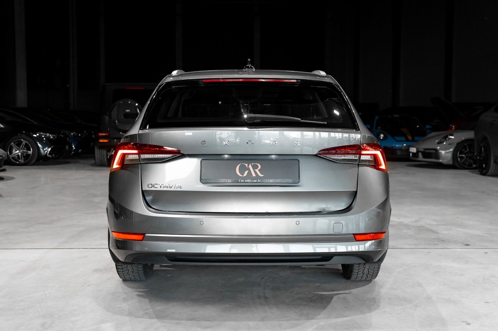 Skoda Octavia Combi 2.0 TDI - Samsaru's Car Outlet