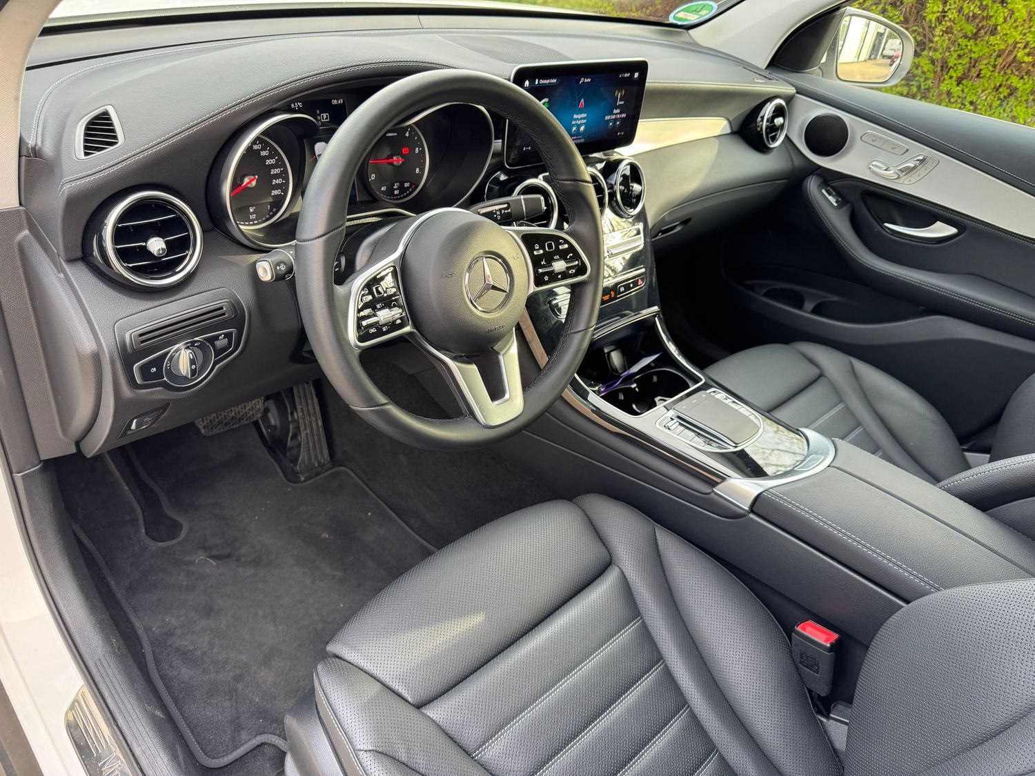 Mercedes-Benz GLC 220 d 4M Leder+Sitzbelüftung+8FachBereift+AC