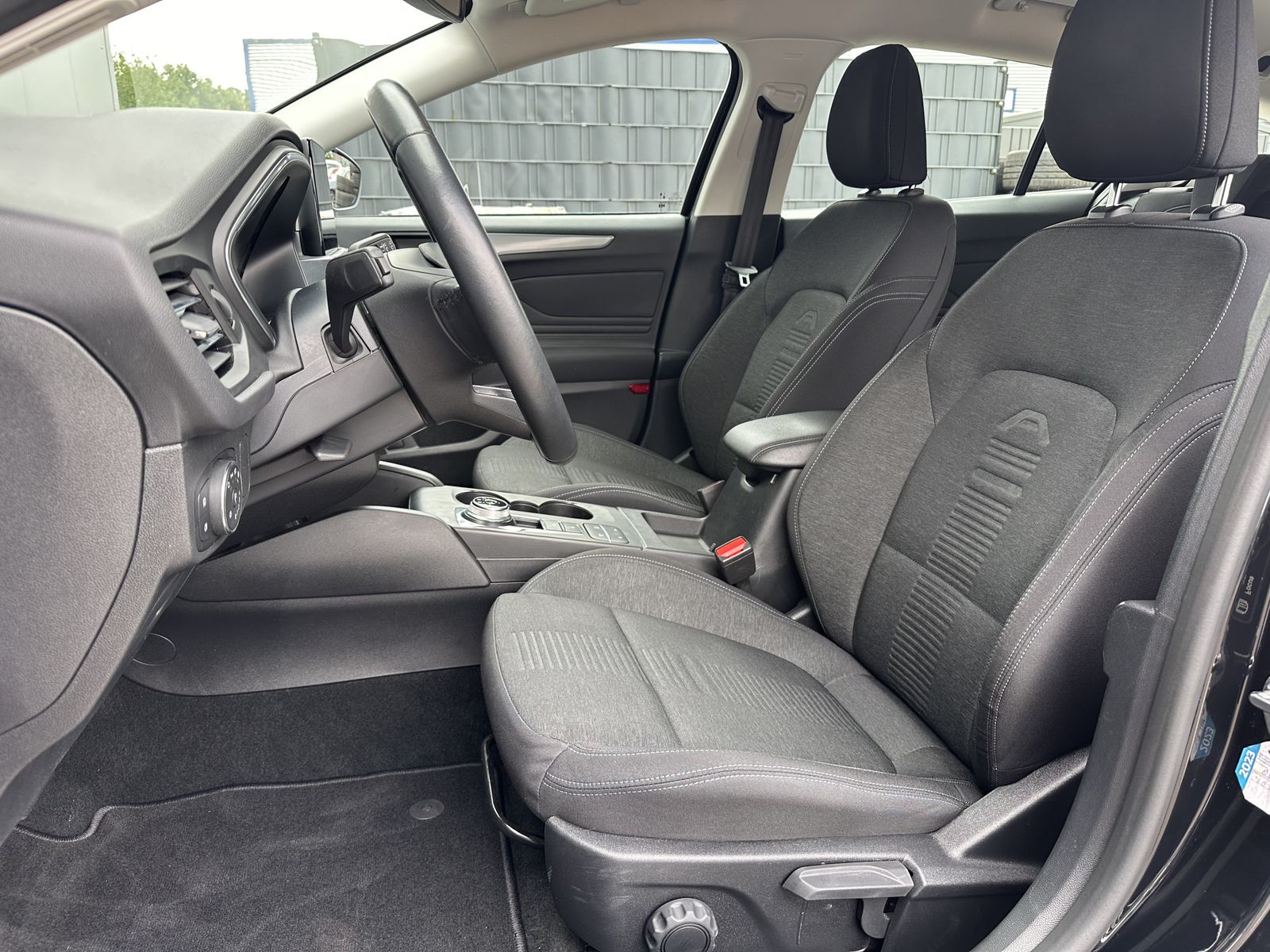 Ford Focus Turnier 2.0 EB Aut. Active - Samsaru's Car Outlet