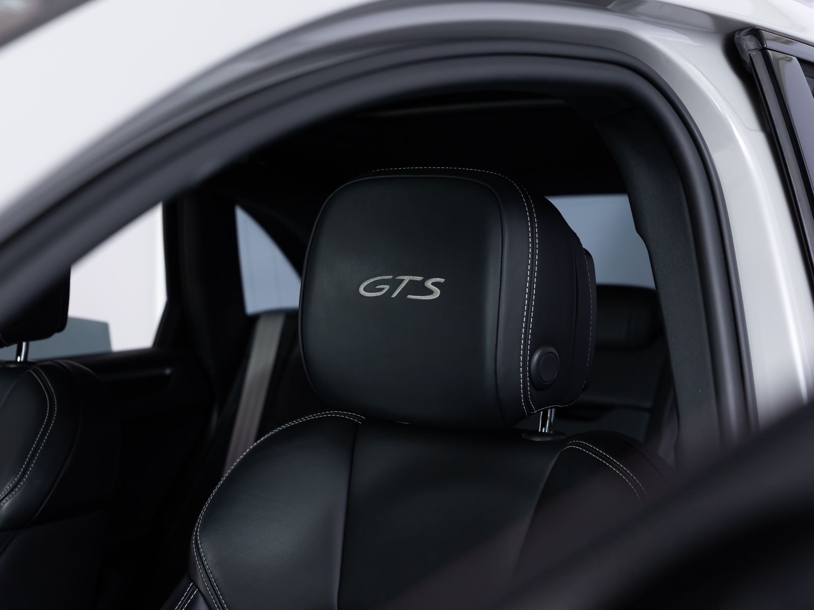 Porsche Macan GTS ACC*PANO*LUFT*BOSE*18-WEGE*STDHZ*360°