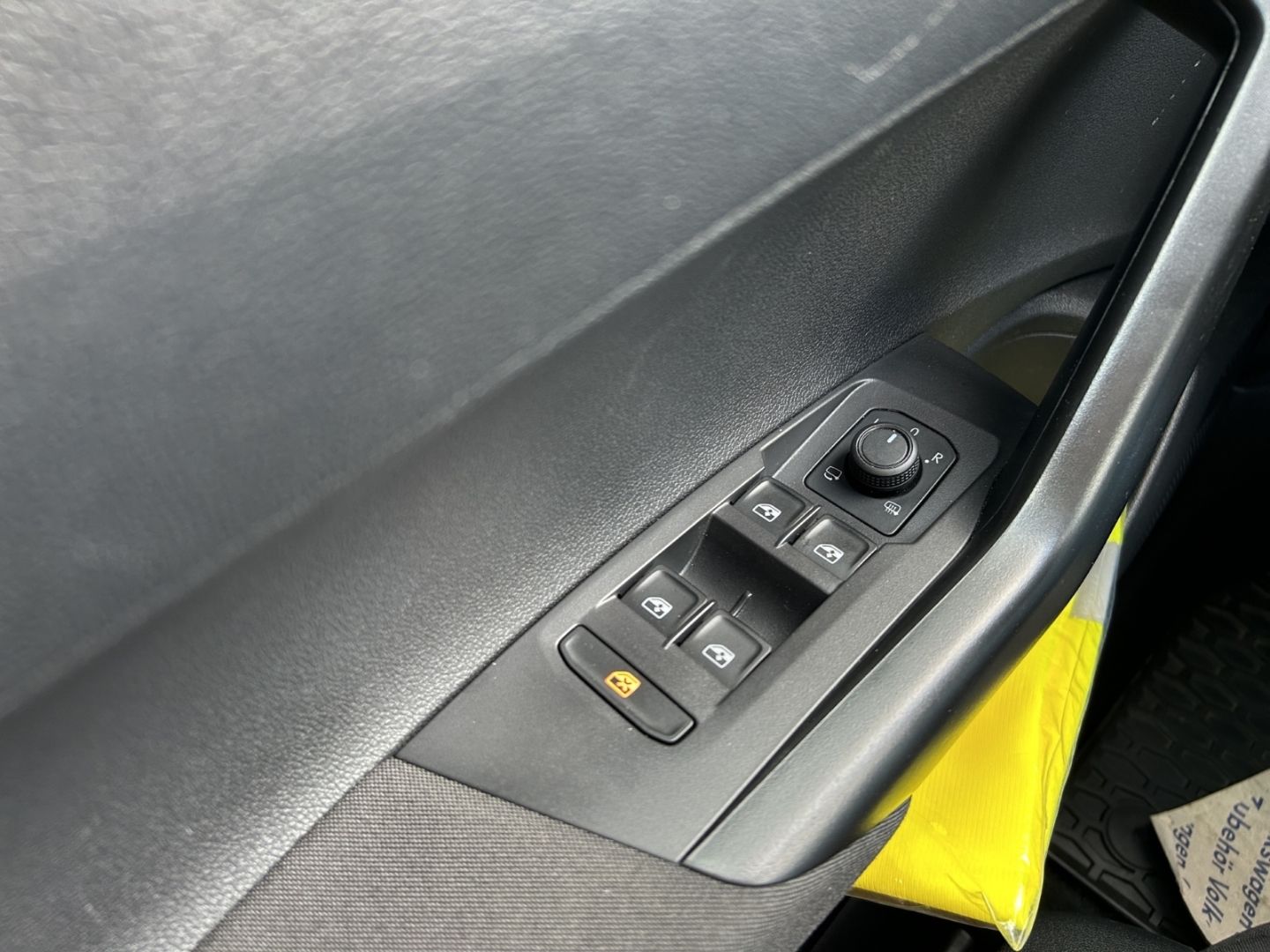 Volkswagen Taigo 1.0 TSI DSG Life - Samsaru's Car Outlet
